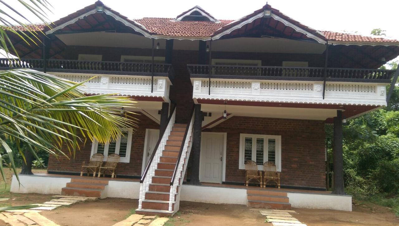 Mango Village Farm House Nelliyampathy Exterior photo